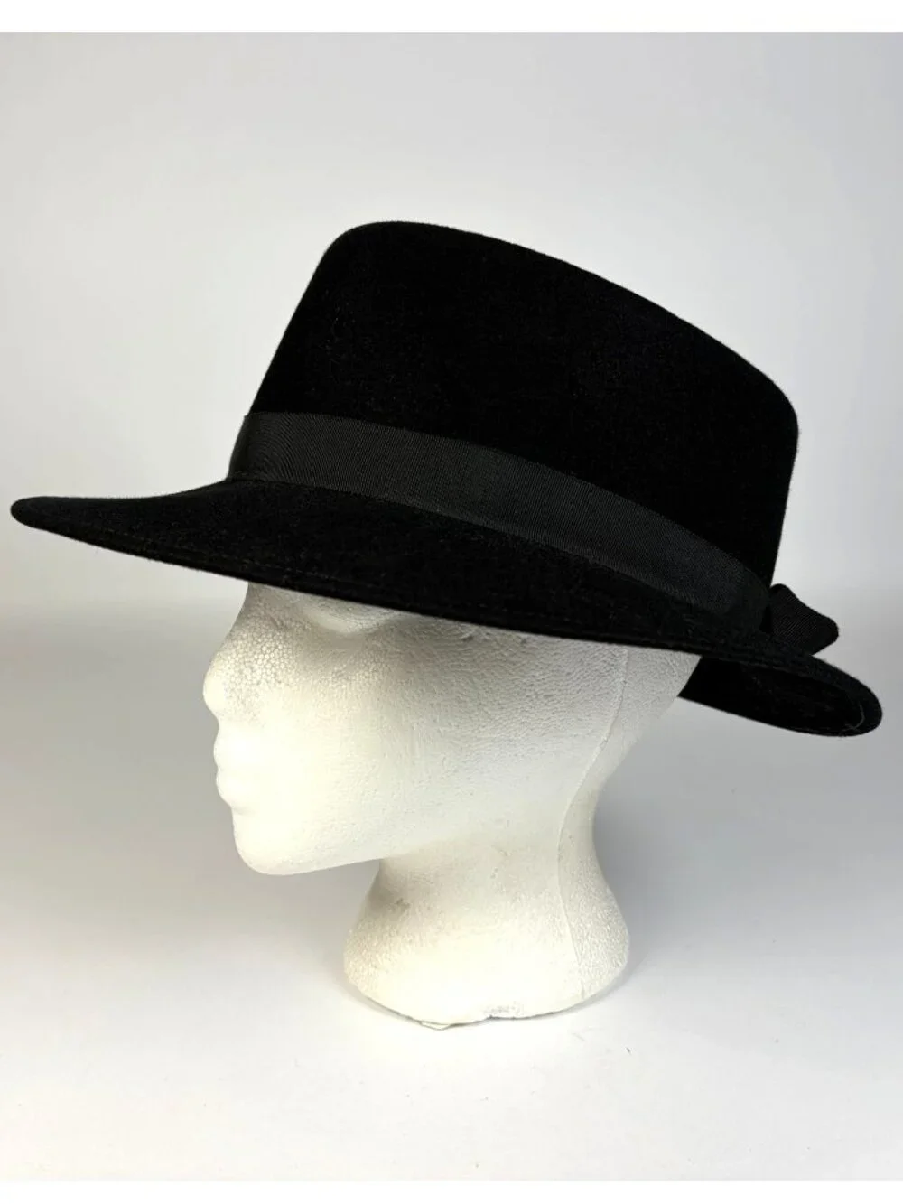 Vintage Berkshires Mohn Brothers Wide Brim Ladies Hat Black Wool Made in USA